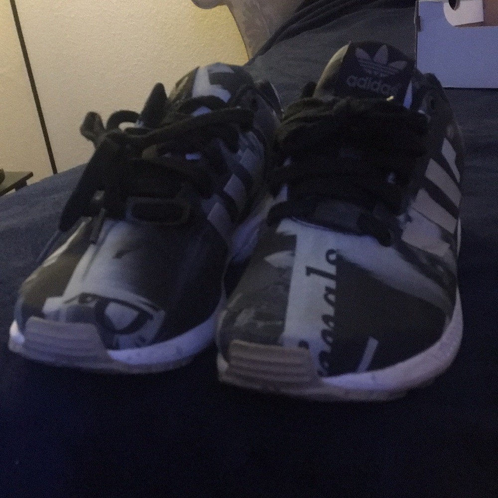 Adidas - Picture 3 of 3